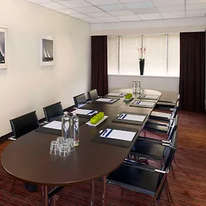מלון Park Plaza