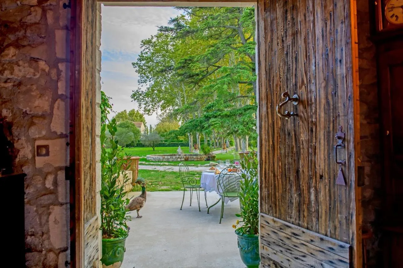 Bastide De Bellegarde Bed and Breakfast Αβινιόν