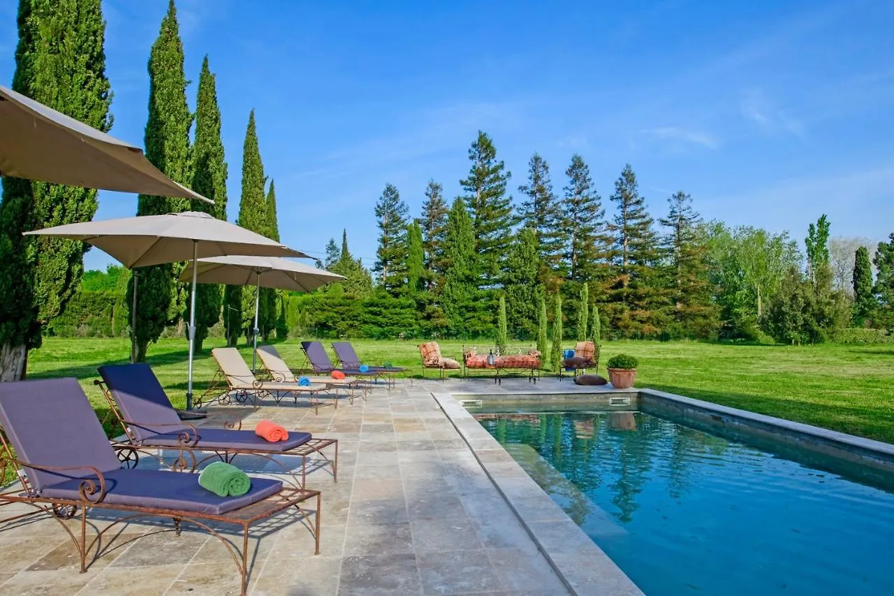 Bastide De Bellegarde Bed and Breakfast Αβινιόν