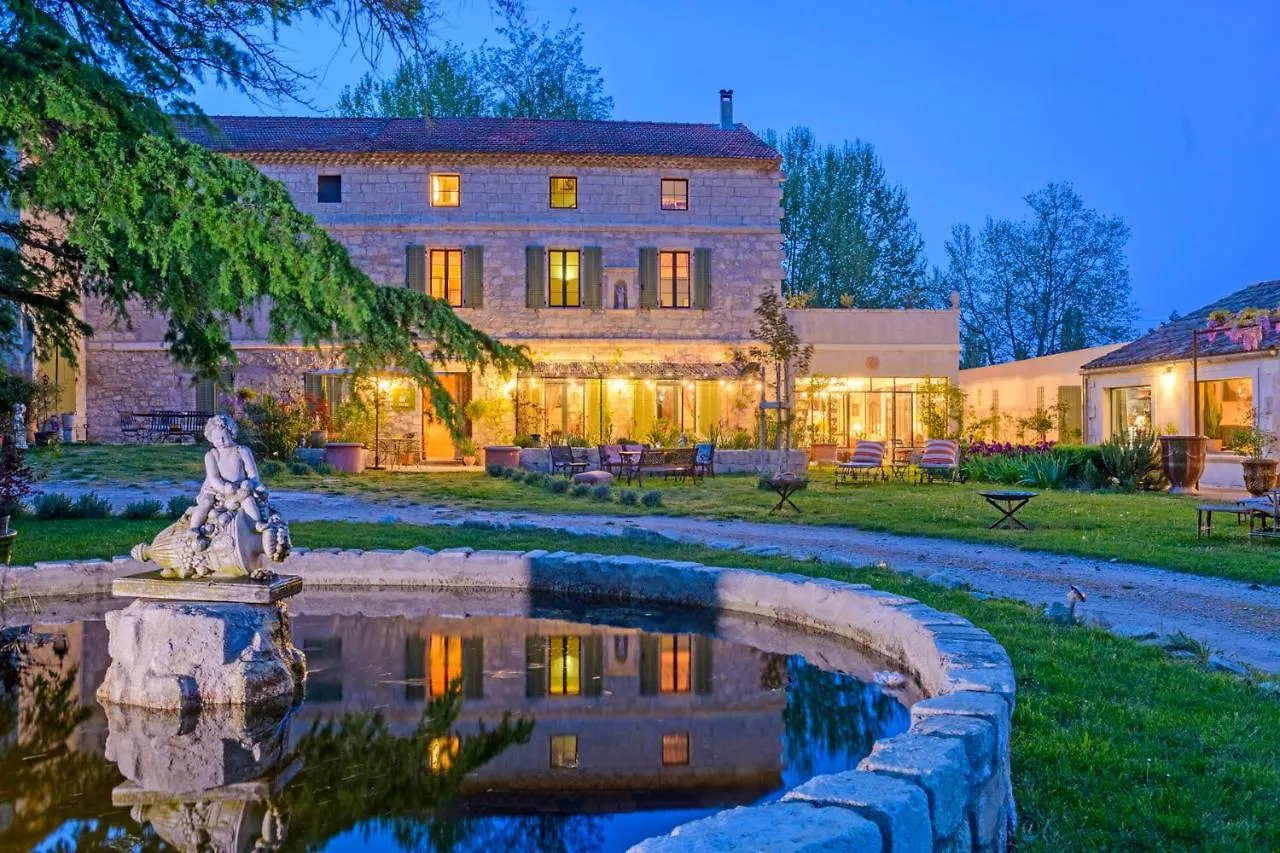 Bastide De Bellegarde Bed and Breakfast Αβινιόν