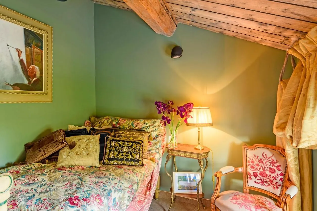 Bastide De Bellegarde Bed and Breakfast Αβινιόν
