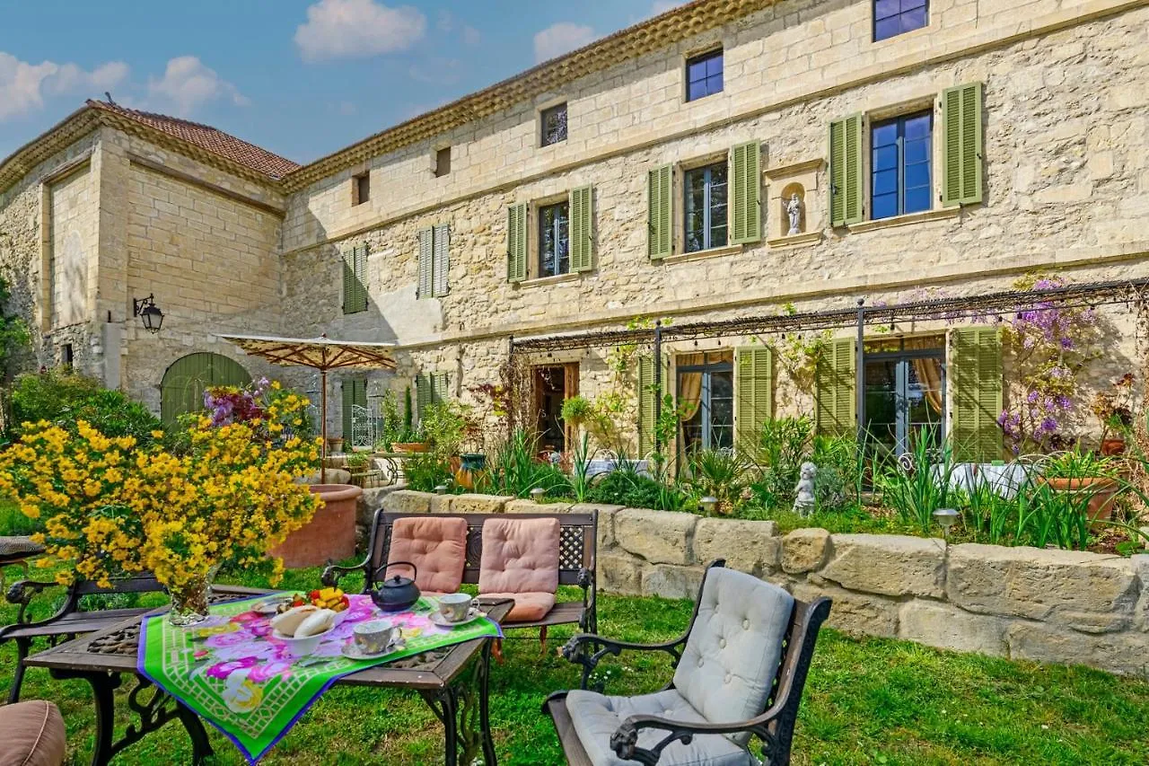 Bed & Breakfast Bastide de Bellegarde Bed and Breakfast Avignon