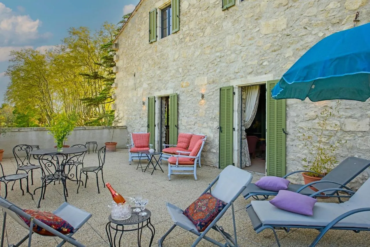 Bed & Breakfast Bastide de Bellegarde Bed and Breakfast Avignon